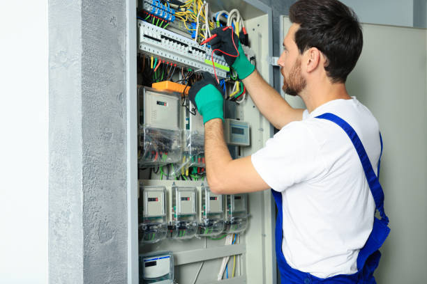 Best Electrical Repair Services  in Woodmere, LA